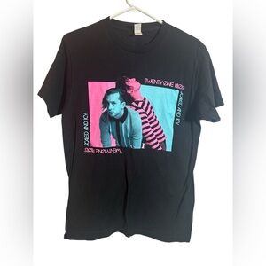 Twenty One Pilots Leaning Mens Black Hot Pink Graphic T-Shirt Sz Medium